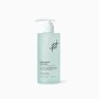 Transparente grünliche Flasche mit Pumpverschluss, gefüllt mit Derma Revive Healer Gel von DERMATHOD – beruhigendes Feuchtigkeitsgel für empfindliche Haut.