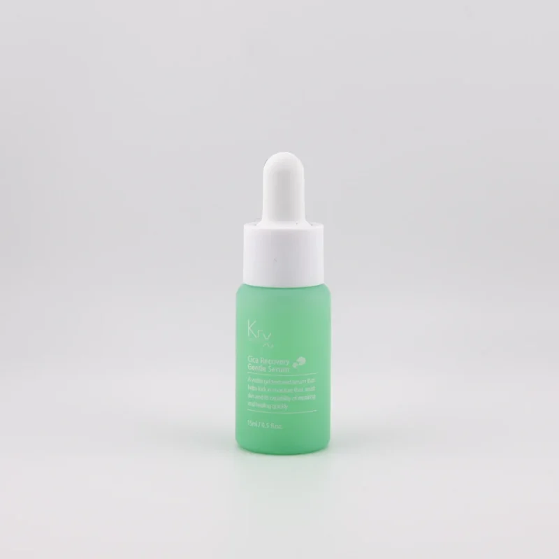 KrX Aesthetics Cica Recovery Calming Serum – grüne 15 ml Pipettenflasche mit weißem Deckel