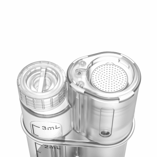 Transparenter Nano-Aufsatz mit feinen Silikonspitzen und integriertem 3 ml-Serumtank für kosmetische Behandlungen